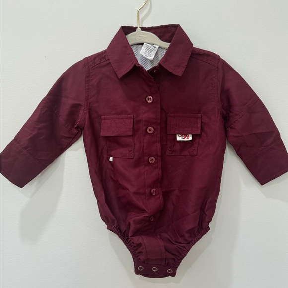 Bull Red
Baby Boys PFG Vented Fishing Shirt Button Up One Piece  maroon 6 months - Picture 3 of 8